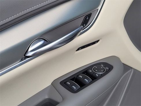 Used 2022 Cadillac XT5 Premium Luxury image 22