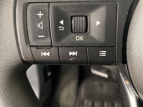 Certified 2021 Nissan Rogue SV image 7