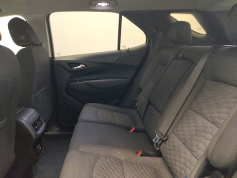Used 2021 Chevrolet Equinox LT AWD/4WD image 18