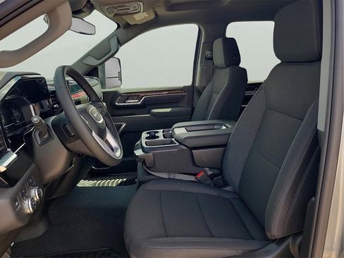 Used 2025 GMC Sierra 2500 SLE w/ SLE Value Package; image 14