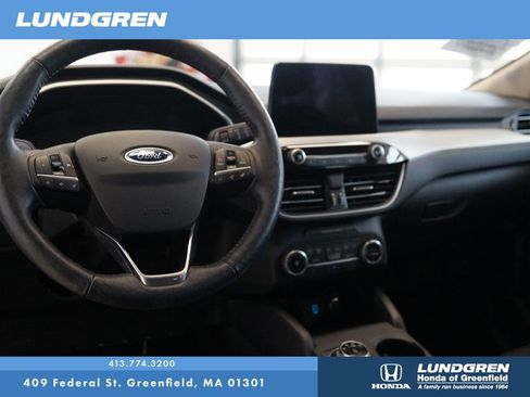 Used 2020 Ford Escape SEL image 17