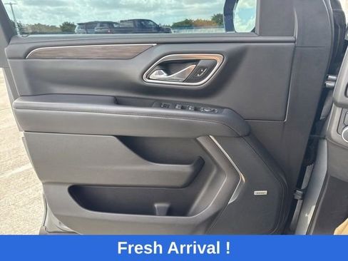 Used 2021 Chevrolet Tahoe LT w/ LT Signature Package RWD image 13