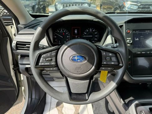 Used 2024 Subaru Crosstrek 2.0i image 5