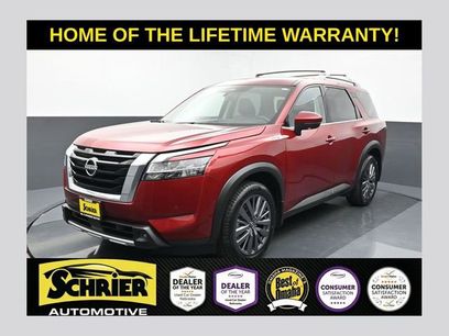 Used 2024 Nissan Pathfinder SL w/ SL Premium Package