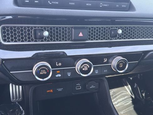 Used 2023 Honda Civic Sport image 6