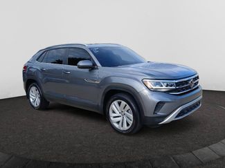 Used 2023 Volkswagen Atlas Cross Sport SE w/ Panoramic Sunroof Package FWD video 1