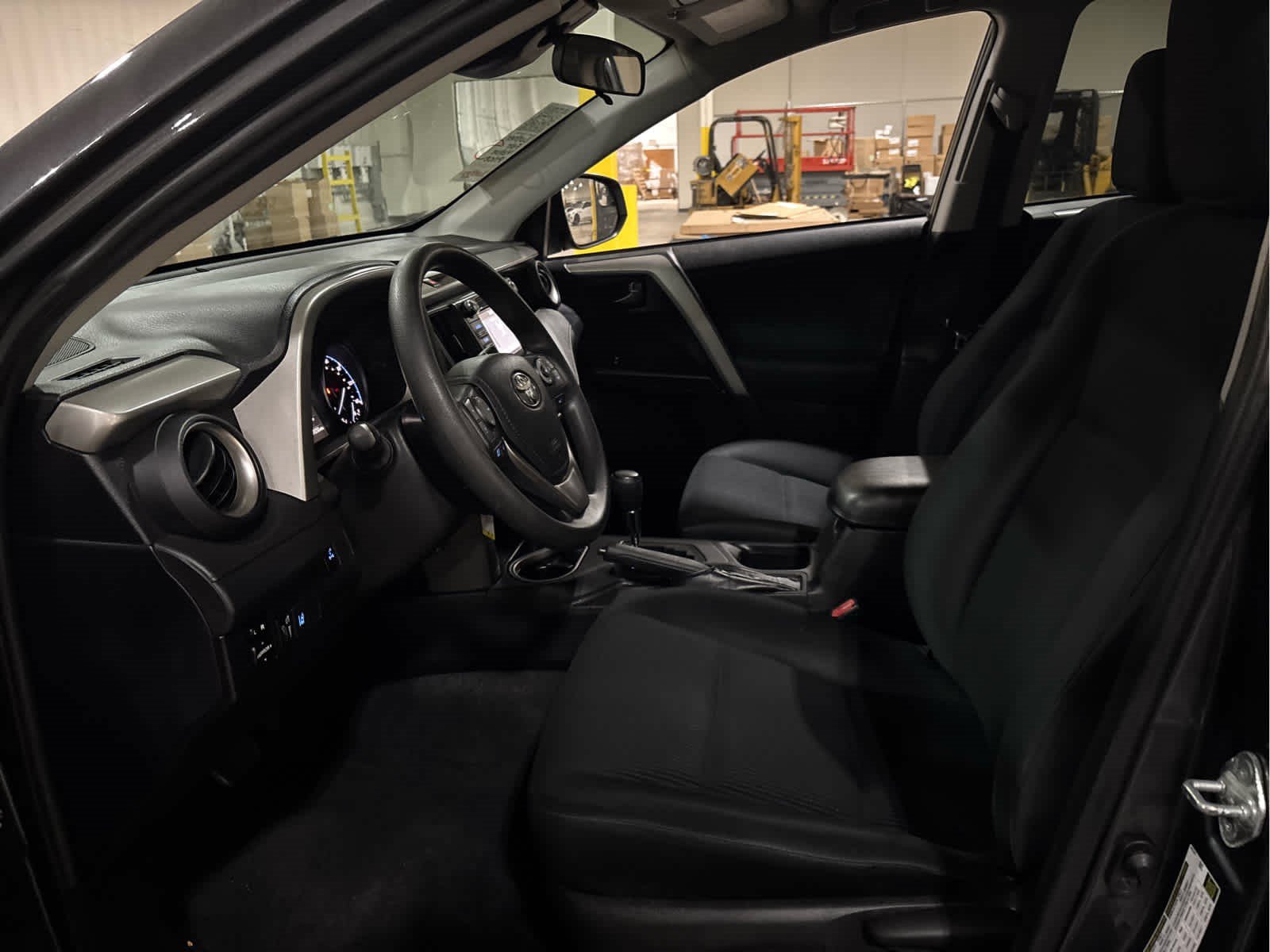 Used 2018 Toyota RAV4 LE w/ All Weather Liner Package AWD/4WD image 9