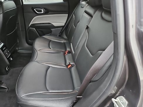 Used 2024 Jeep Compass Limited image 22
