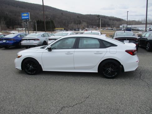 Certified 2025 Honda Civic Sport image 8