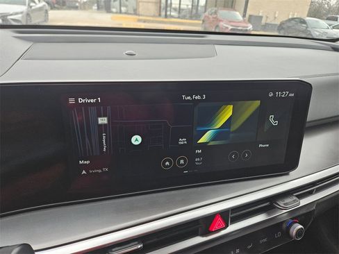 Used 2024 Kia Sorento S image 21