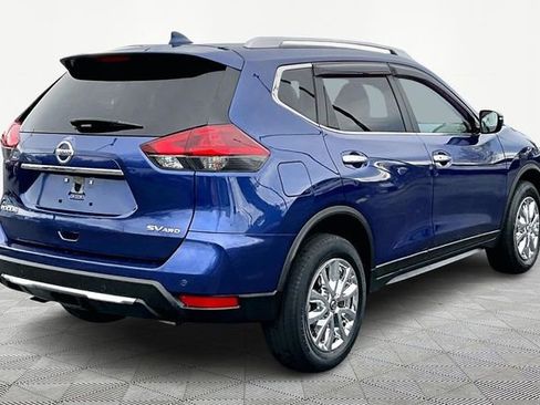 Used 2019 Nissan Rogue SV image 5