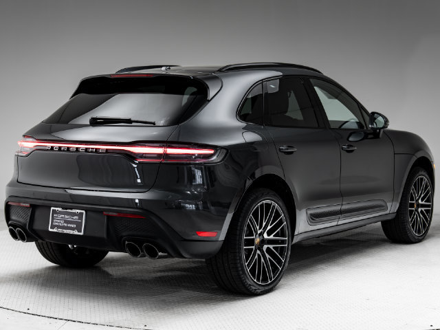 Certified 2026 Porsche Macan AWD/4WD image 33