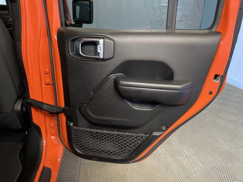 Certified 2018 Jeep Wrangler Unlimited Sport S image 38