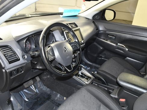 Used 2021 Mitsubishi Outlander Sport SE AWD/4WD image 2