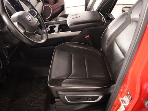 Used 2022 RAM 1500 Laramie image 12
