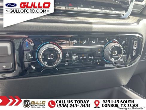 Used 2025 Chevrolet Silverado 2500 ZR2 w/ Technology Package AWD/4WD image 26