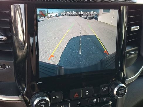 Used 2022 RAM 2500 Laramie AWD/4WD image 24