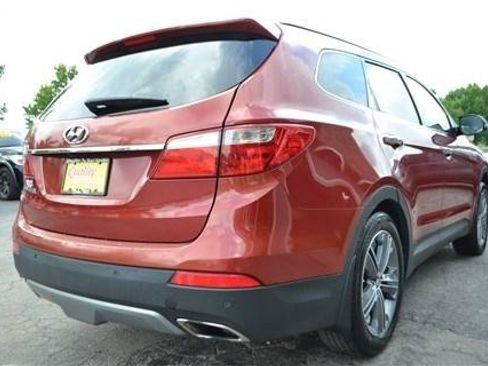 Used 2014 Hyundai Santa Fe GLS FWD image 6
