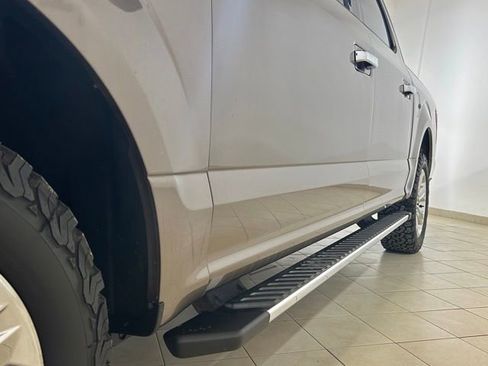 Used 2018 Ford F150 XLT w/ Equipment Group 302A Luxury RWD image 9
