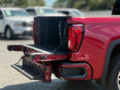 Used 2019 GMC Sierra 1500 Denali w/ Denali Ultimate Package AWD/4WD image 9