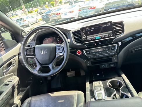 Used 2024 Honda Ridgeline Black Edition image 25