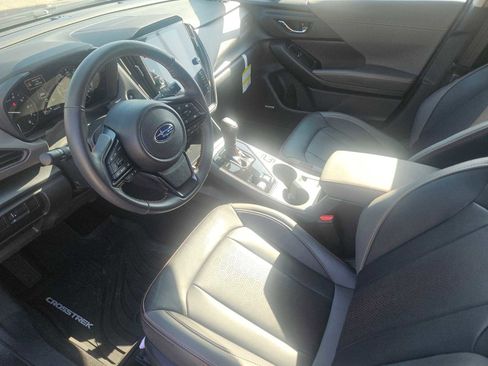 Used 2025 Subaru Crosstrek 2.5i Limited w/ Popular Package #3A image 12