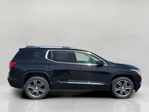 Used 2019 GMC Acadia Denali w/ Technology Package AWD/4WD image 8