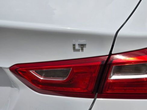 Used 2024 Chevrolet Malibu LT FWD image 7
