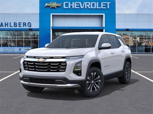 New 2026 Chevrolet Equinox LT w/ Safety and Technology Package image 6