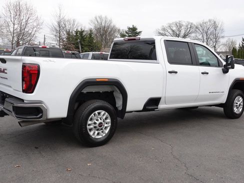 Used 2025 GMC Sierra 2500 Pro w/ Convenience Package image 3
