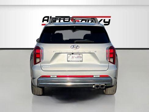 Used 2024 Hyundai Palisade Calligraphy image 6