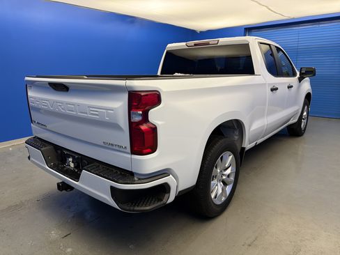 Used 2022 Chevrolet Silverado 1500 Custom image 7