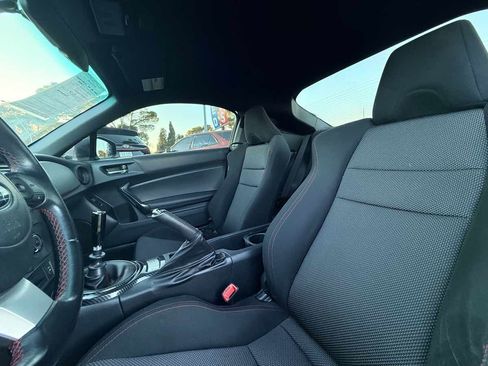Used 2018 Subaru BRZ Premium image 23