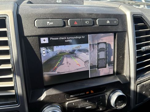 Used 2018 Ford F150 Platinum w/ Equipment Group 701A Luxury AWD/4WD image 12