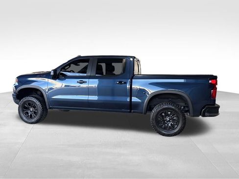 Used 2022 Chevrolet Silverado 1500 ZR2 w/ Technology Package image 2