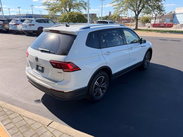Certified 2024 Volkswagen Tiguan Wolfsburg Edition AWD/4WD image 14
