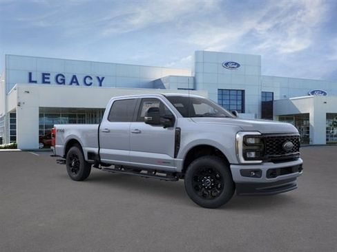 New 2026 Ford F250 Lariat w/ Black Appearance Package image 7