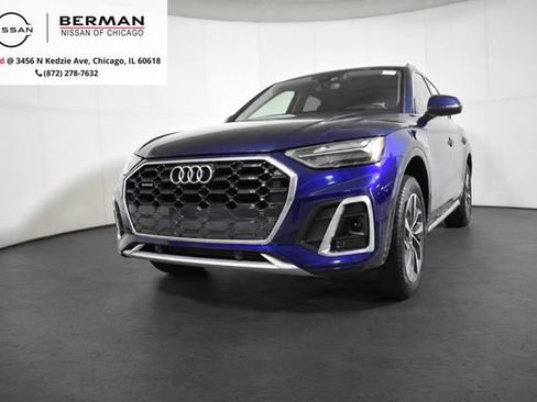 Used 2024 Audi Q5 2.0T Premium w/ Convenience Package AWD/4WD image 1