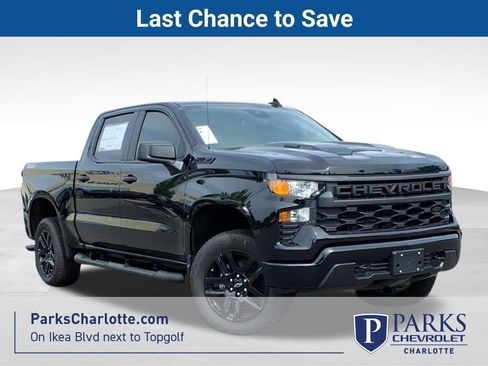New 2025 Chevrolet Silverado 1500 Custom Trail Boss w/ Turbomax Blackout Package AWD/4WD image 1