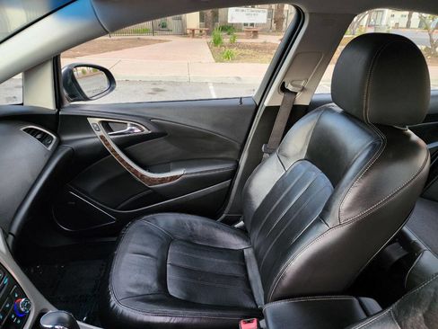 Used 2012 Buick Verano Leather image 36