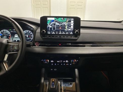 Used 2024 Mitsubishi Outlander Ralliart image 13