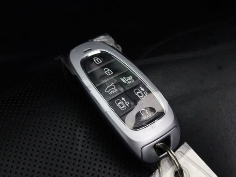 Used 2023 Hyundai Palisade Calligraphy image 31