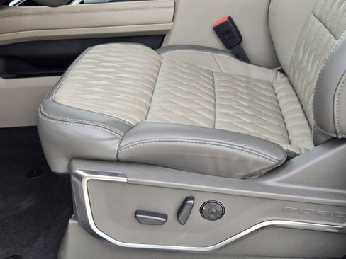 New 2026 Ford F450 Platinum w/ Platinum Plus Package image 27