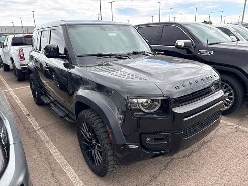 Used 2023 Land Rover Defender 110 V8 AWD/4WD image 1