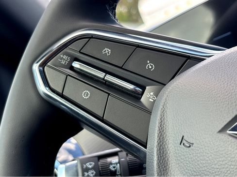 New 2026 Chevrolet Equinox LT w/ Convenience Package II image 14