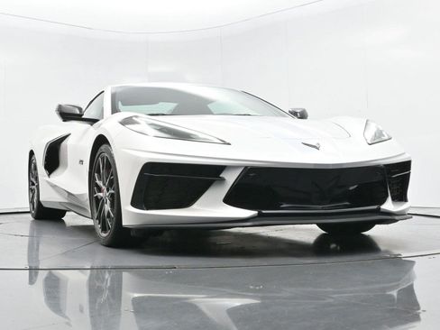 Used 2023 Chevrolet Corvette Stingray Premium Conv w/ Z51 Performance Package RWD image 48