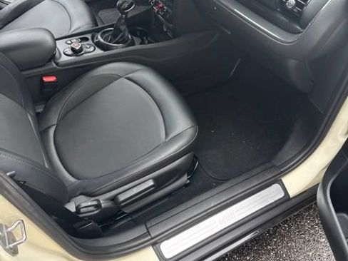Used 2017 MINI Cooper Clubman FWD image 15