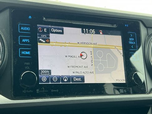 Used 2018 Toyota Tacoma TRD Off-Road image 19