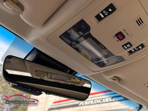 Used 2018 Lexus ES 350 w/ Navigation System Package image 43