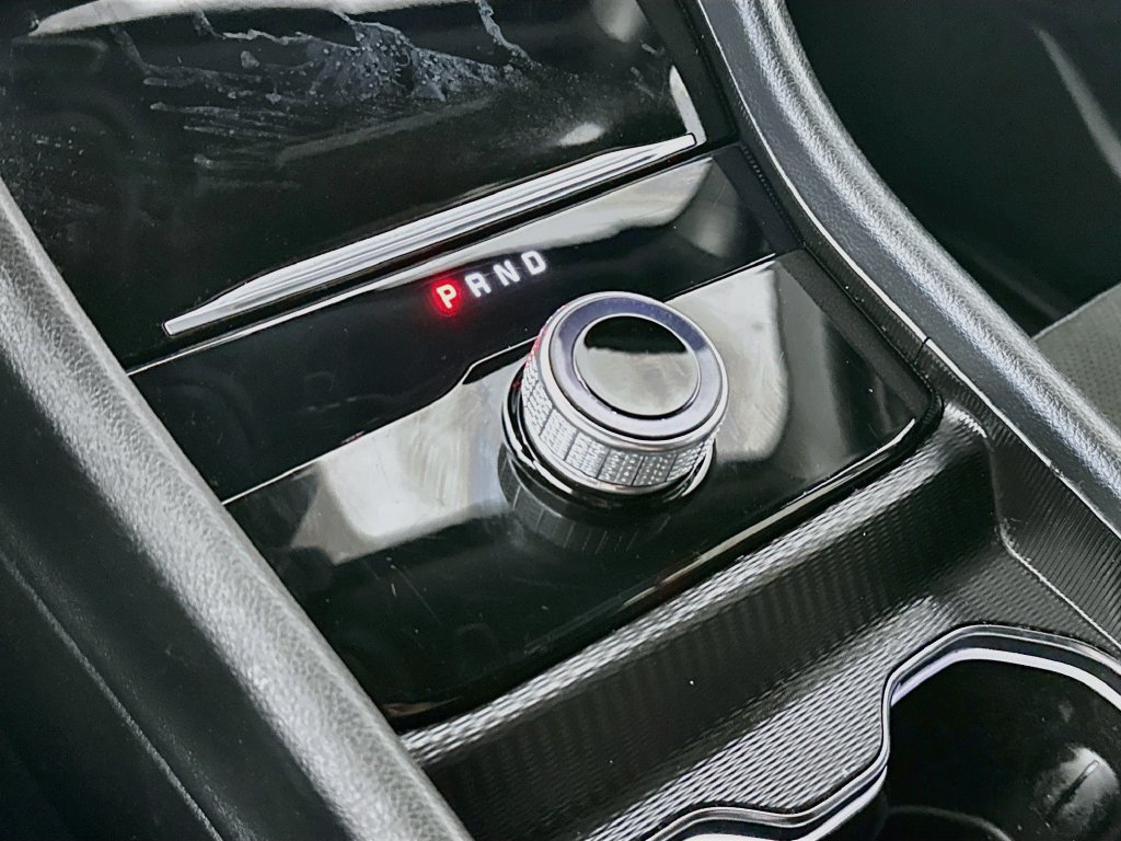 Used 2025 Jeep Grand Cherokee Altitude AWD/4WD image 16